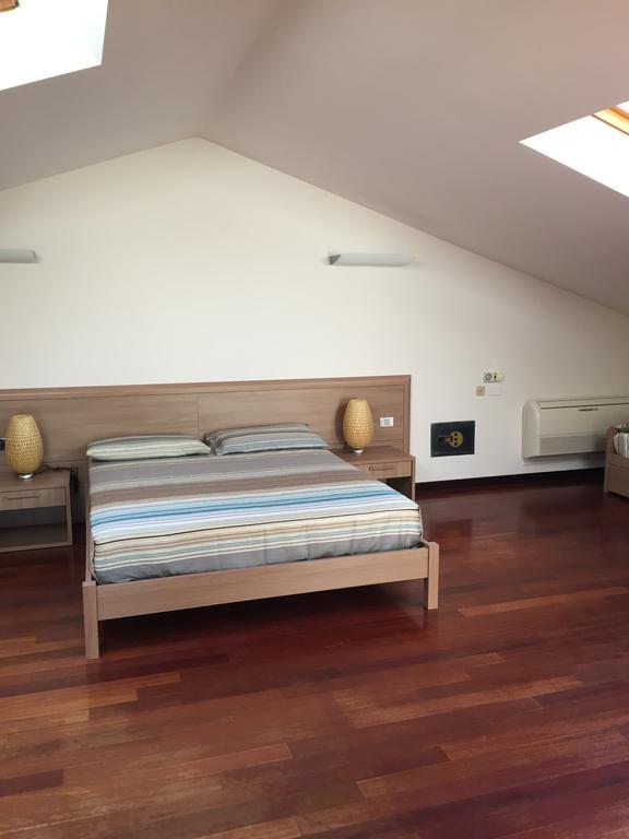 Almaresort B&B Rom Rum bild